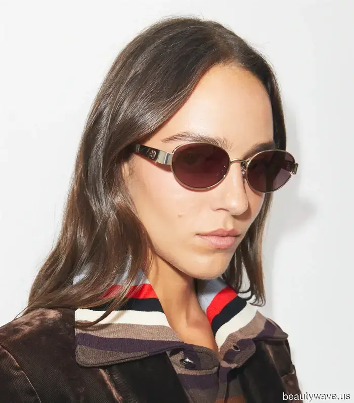 If French women are sporting jeans in 2026, it's likely in conjunction with one of these stylish trends.