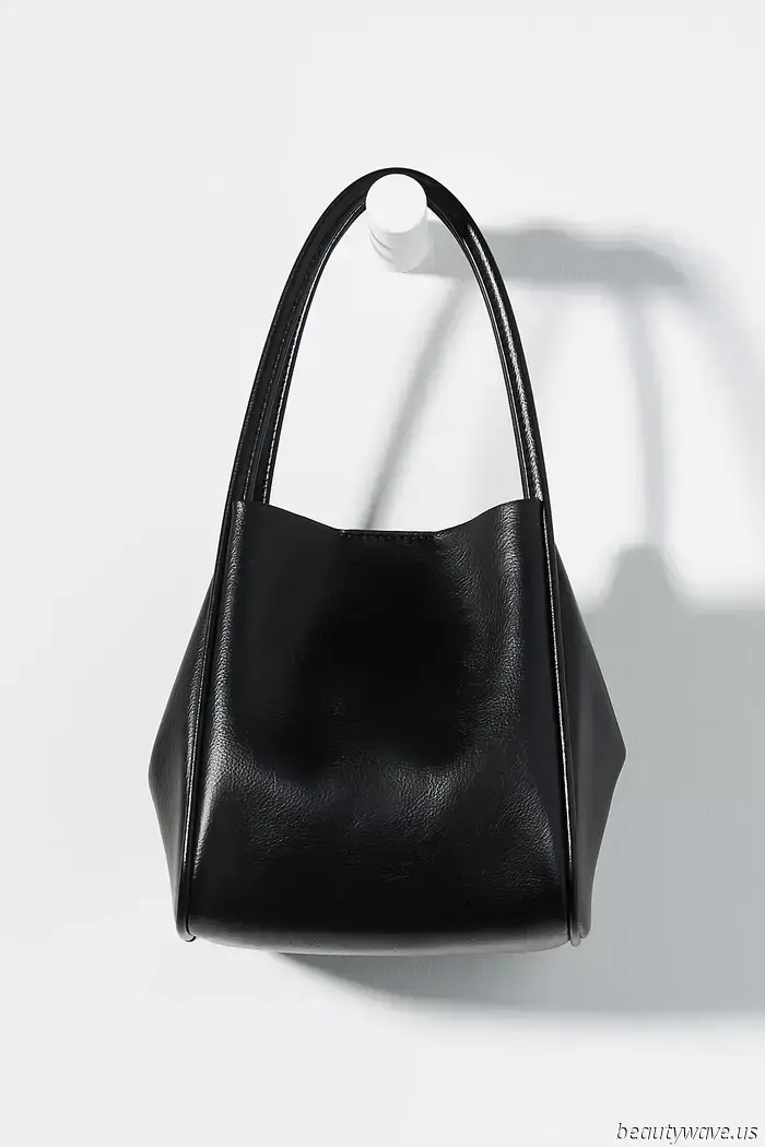 L.A. It Girls Are Trading XL Totes for the Chic Bag Trend Designed for Pilates and Matcha Outings.