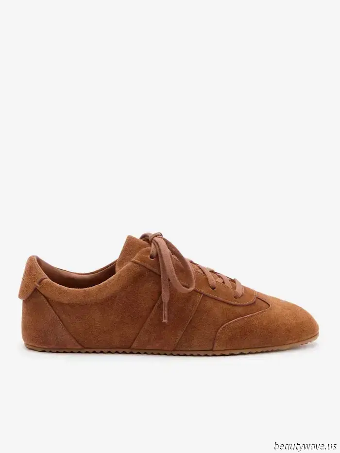 Desde las zapatillas hasta los tacones, estos son los mejores zapatos para llevar con jeans de pernera tipo barril.