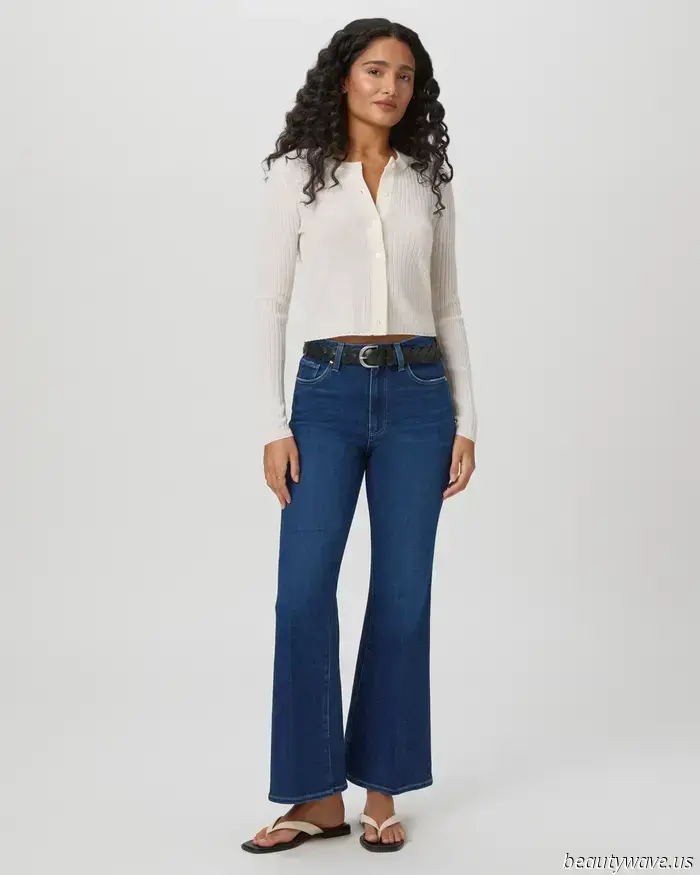 No dejes que tus skinny jeans se enteren — están siendo reemplazados por esta tendencia vaquera anticuada pero chic.