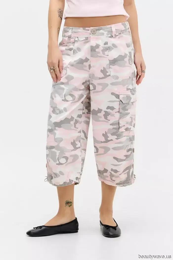 Black Capri Pants Are Dull—Chic Women Are Opting for These 7 Capri Legging Trends Instead