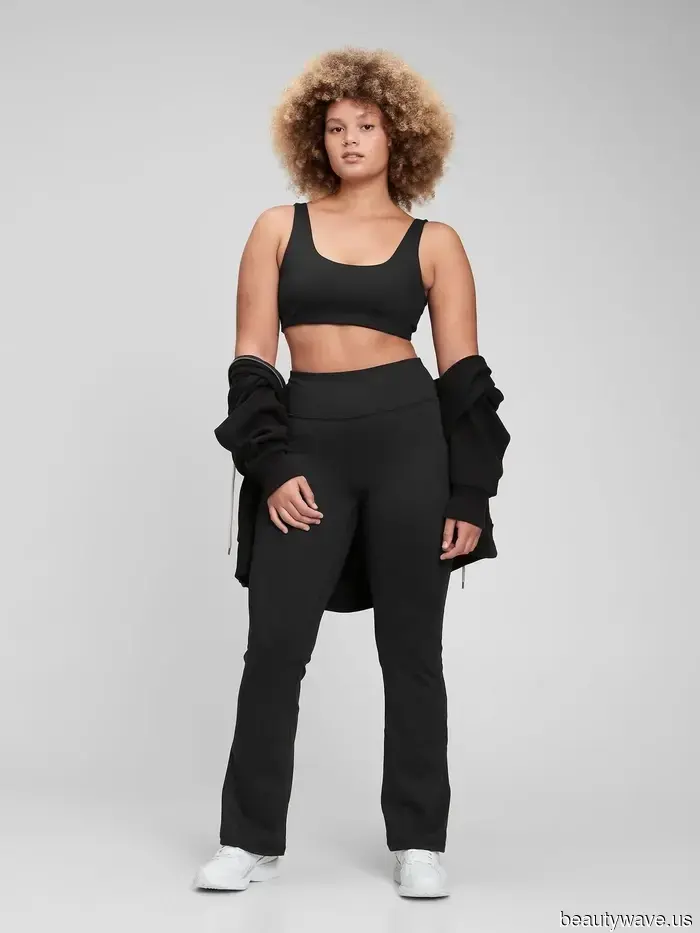 7 Leggings Trends to Embrace in 2026 to Prevent a "Dated" Look