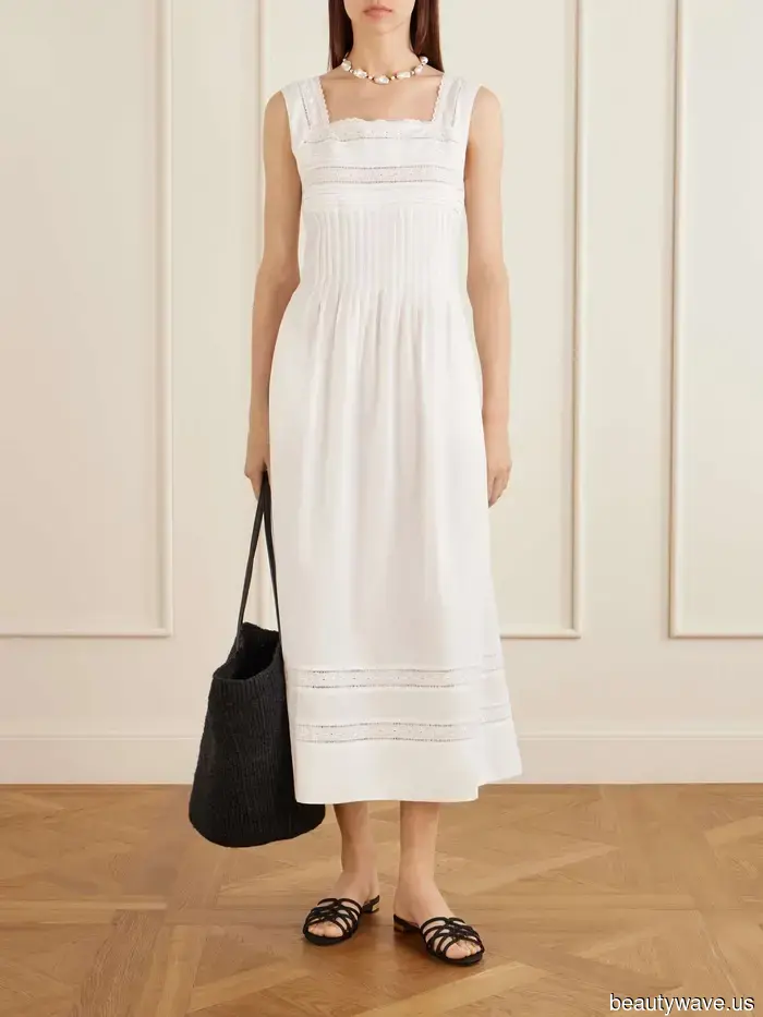 5 Stylish Yet Functional Essentials You Need for a Summer Staycation, According to an Expert