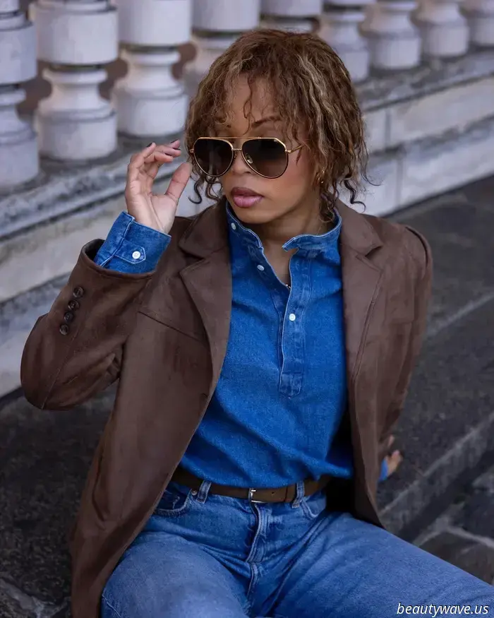 I just figured out that this is the way French girls manage to make their blonde hair appear so luxurious.