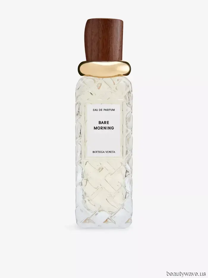 Non possiedo una borsa Bottega, ma questa fragranza mi fa sentire come se ne avessi una.