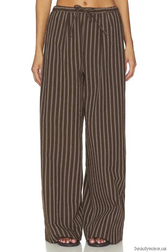 Here's What to Pair with the "Boring" Pant Trend Favored by It Girls