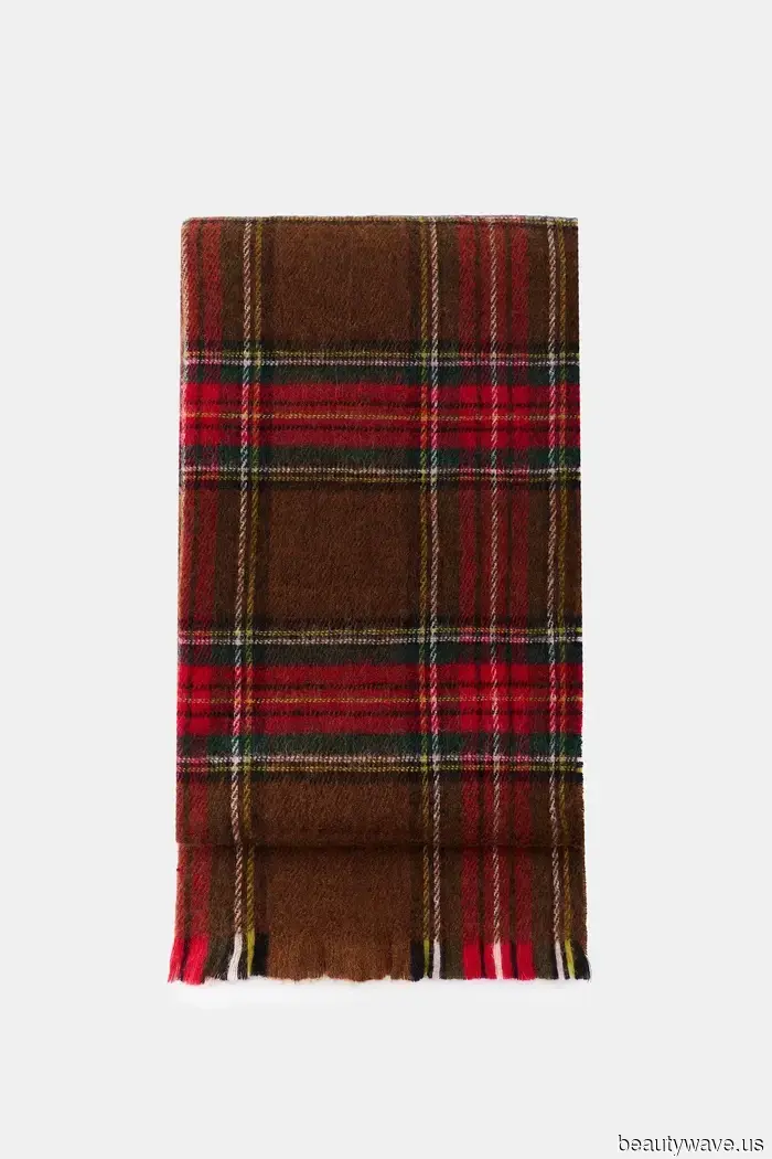 Here They Are: The 30 Top Zara Coats, Scarves, and Boots for Winter 2026