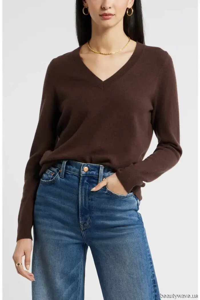 Here's a glimpse of what everyone will be wearing this fall with the season's most popular skirt trend.