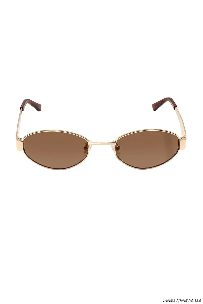 I Jeans a Sigaretta Sono Ufficialmente Tornati&mdash;Ecco Come le It Girl Li Stileranno nel 2026