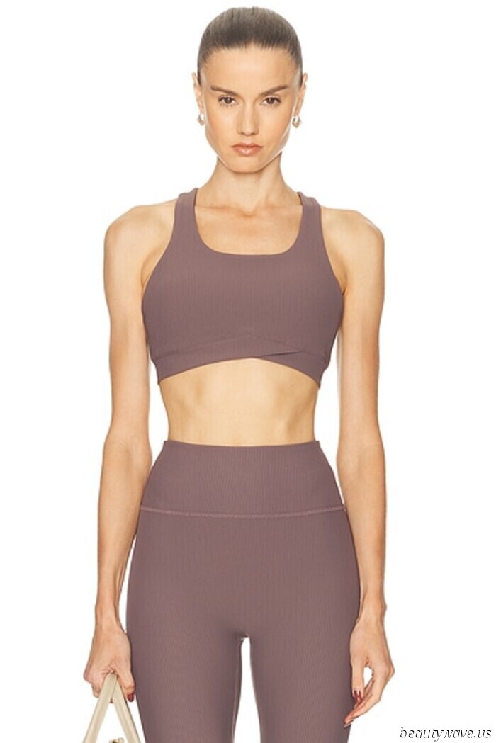 I'm dedicated to six workouts a week this summer—I've currently got 36 activewear items in my cart.