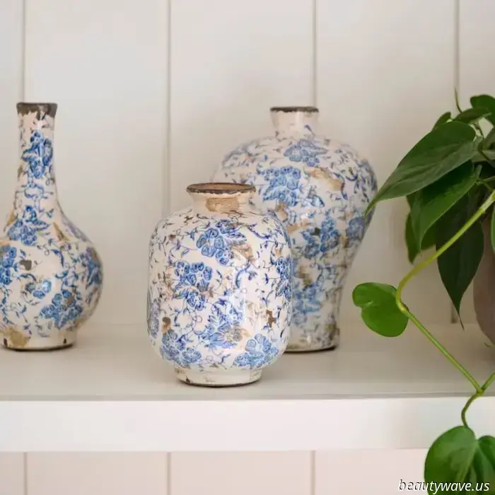 This popular decorating style is the look you’ll want to emulate all spring and summer.