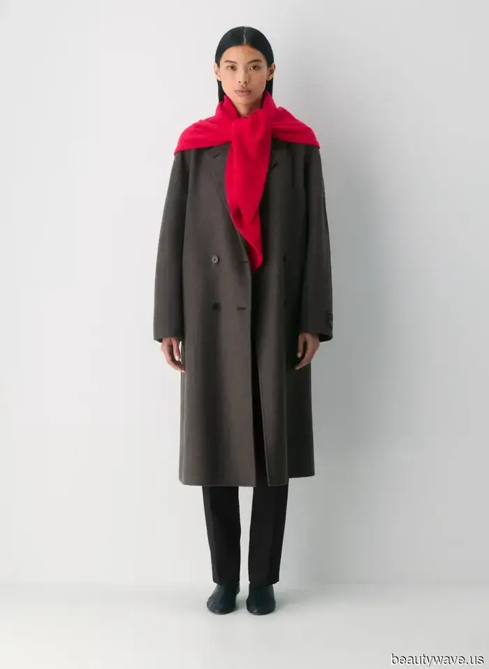 This Fall, these 44 accessories will be seen on all the stylish individuals in NYC, Paris, and L.A.