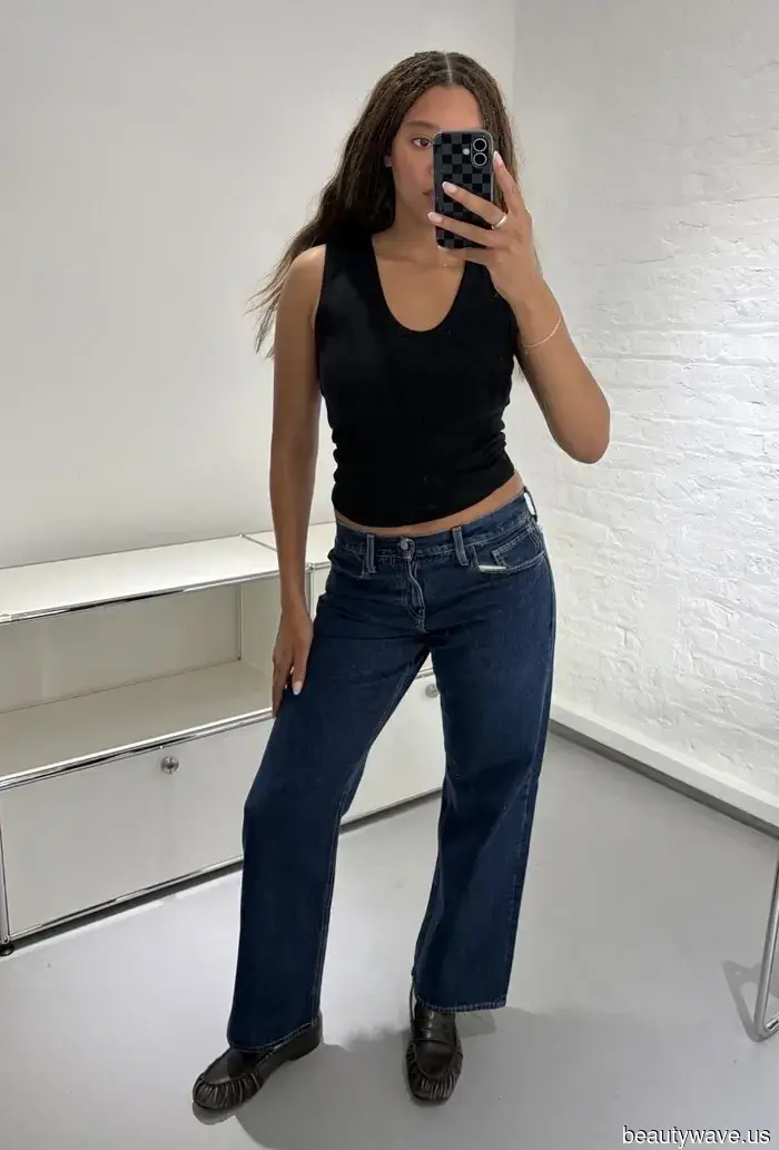 Hailey Bieber's jeans have officially arrived at Gap—believe me, they'll be sold out by next week.