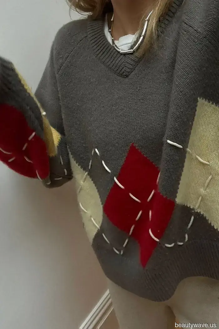 Plötzlich trägt jede Modeperson den Pullover-Trend, der vor nicht allzu langer Zeit als hässlich galt.