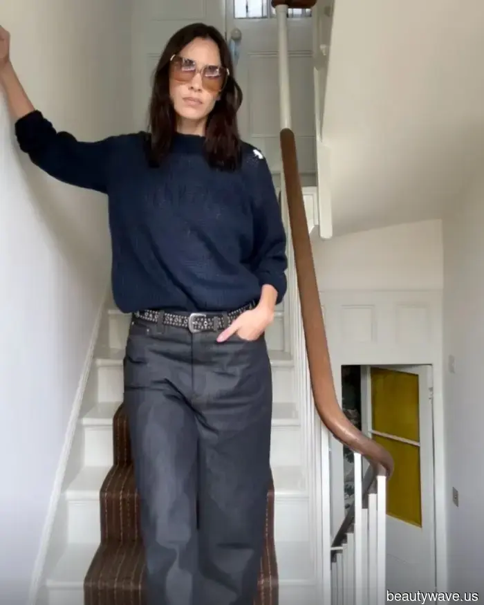 You can pair jeans with almost anything, but it's this seemingly "boring" piece that gives them an elegant touch.