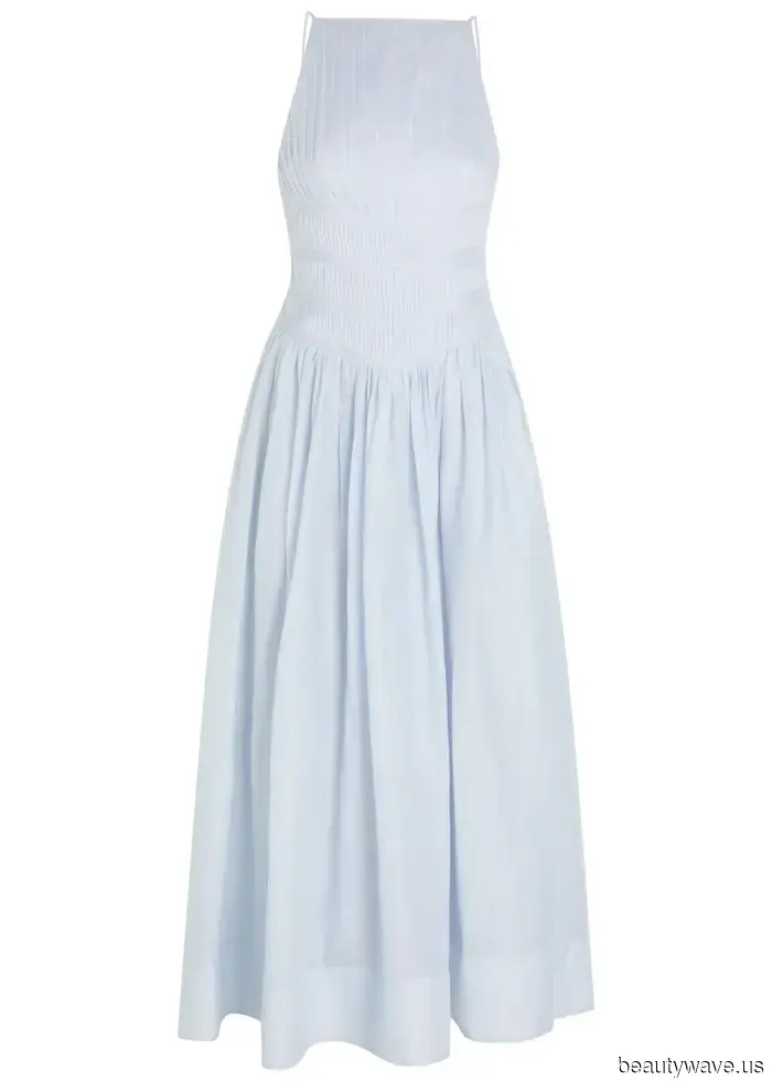 I Discovered It: The Subtle Elegance of the Ultra-Minimal Dress That Stylish Women Across Europe Can't Get Enough Of