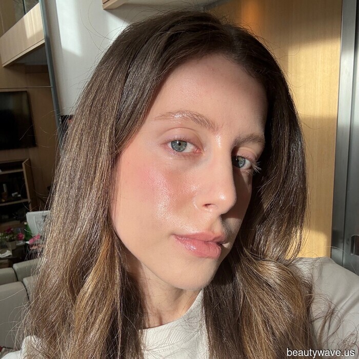 Confía en mí, este suero alisador francés es igual de bueno (¡si no mejor!) que tu retinol de cabecera.