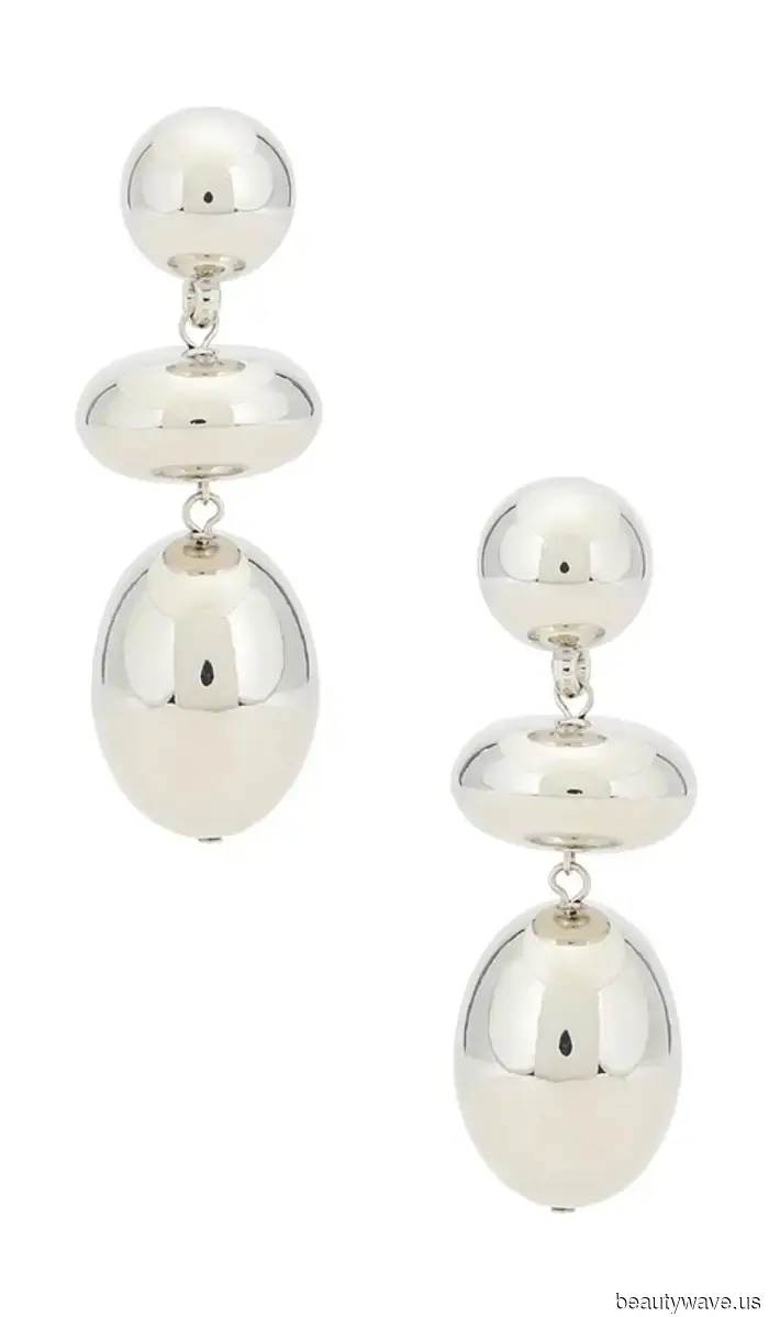 This Fall, these 44 accessories will be seen on all the stylish individuals in NYC, Paris, and L.A.