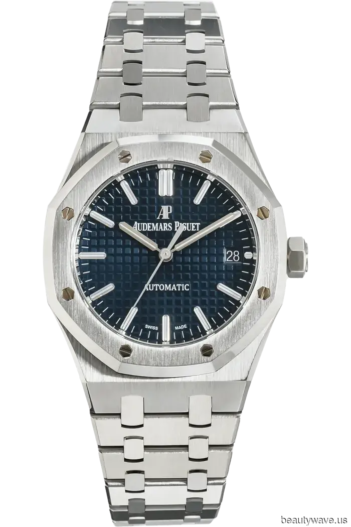 The resurgence of the oversized watch has officially started—and Dua Lipa is fully embracing it.