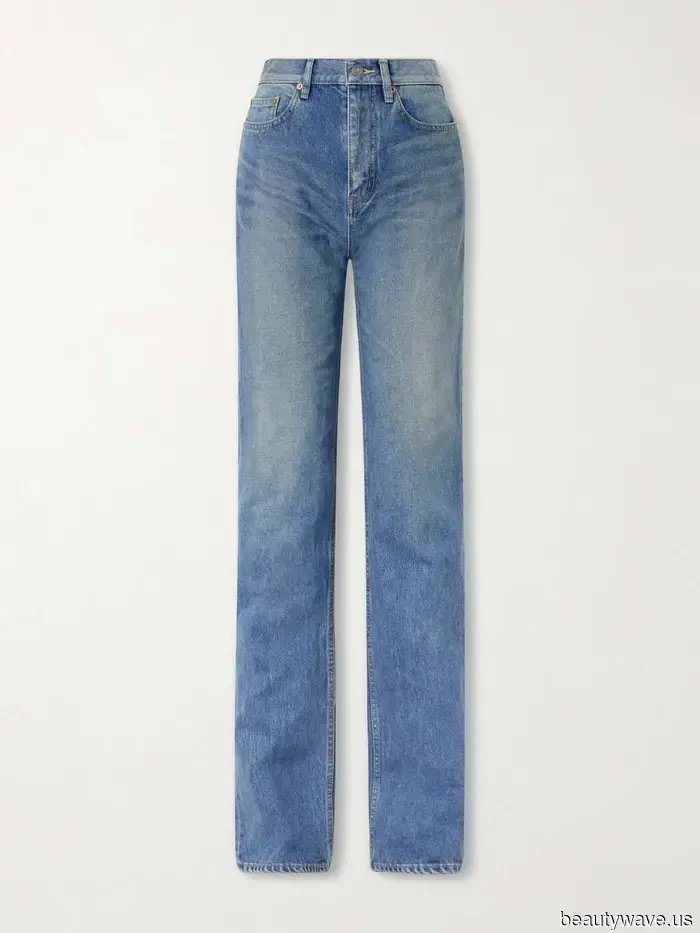 Wenn Sie diesen Sommer schick aussehen möchten, tauschen Sie Barrel-Jeans gegen einen dieser 6 Denim-Trends aus.