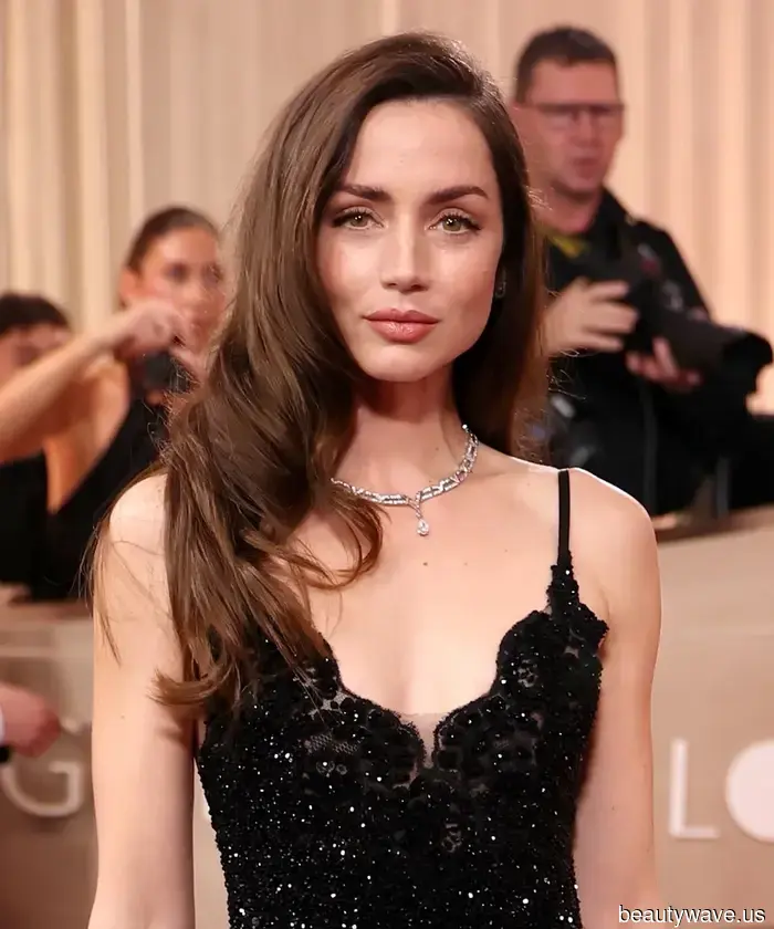 The Golden Globes Revived Red Carpet Glamour: 32 Celebrity Looks That Define Elegance