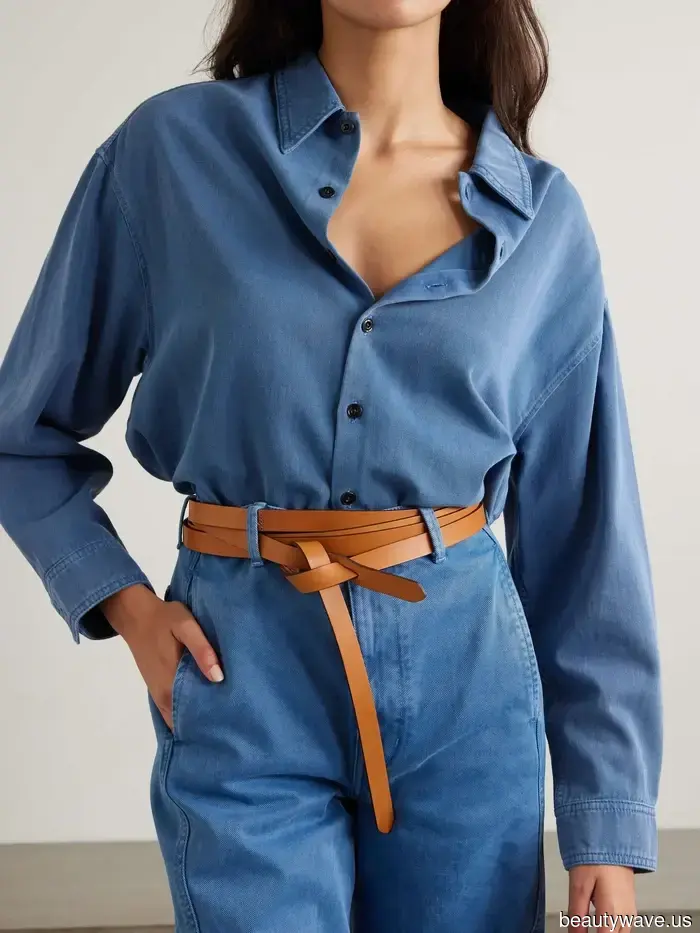Sono un'Editor di Moda Minimalista&mdash;Questo è tutto ciò che porto per le mie vacanze estive