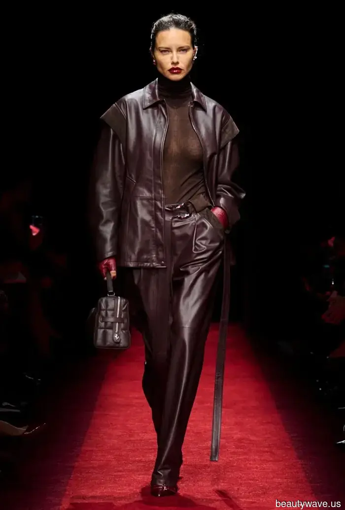 7 Chic Autumn Trouser Trends That Are Stylish, Trendy, and a Great Alternative to Jeans