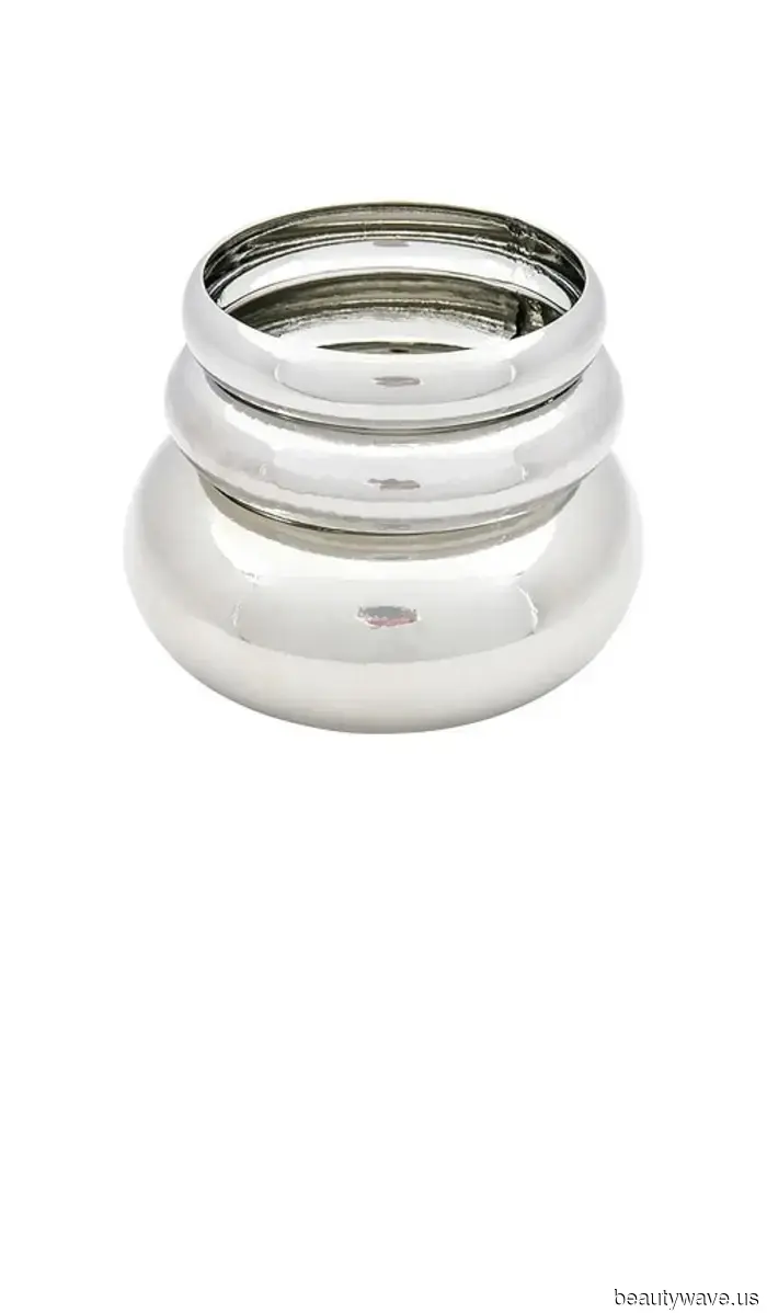 Diese einfache, von Modeexperten genehmigte Schichtungstechnik hat die Art und Weise verändert, wie ich meine Basics trage.