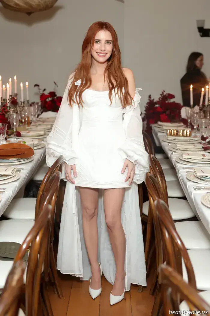 Soft Elegance is in vogue—Dakota Fanning resembles a figure from a Pre-Raphaelite painting in this dress.