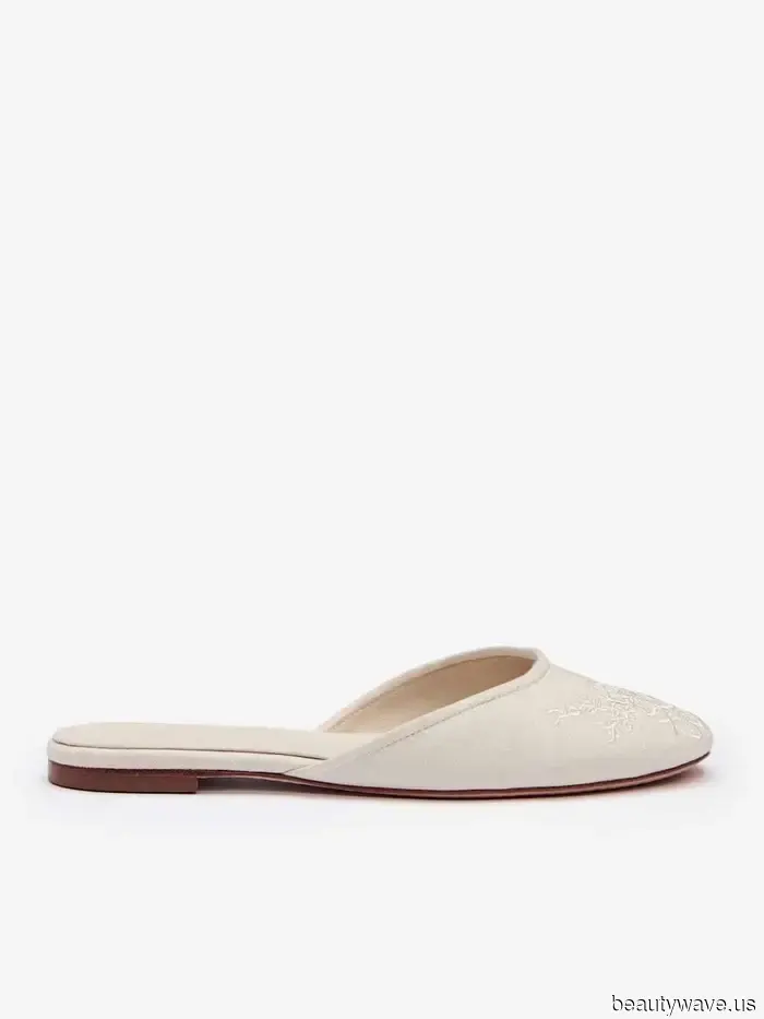 Forget flip-flops—this emerging comfortable shoe trend could also be the most stylish of 2025.