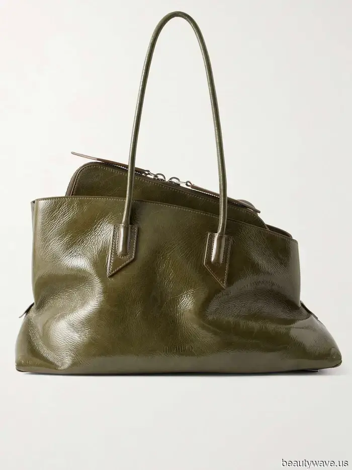 I’ve Been Eyeing Them Since February—5 Fall Bag Trends That Fashion Enthusiasts Are Already Sporting.