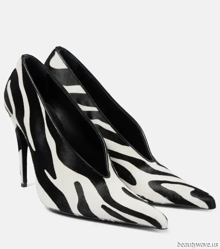Seen in France: The Legging Trend That Fashion Enthusiasts Are Pairing With Heels