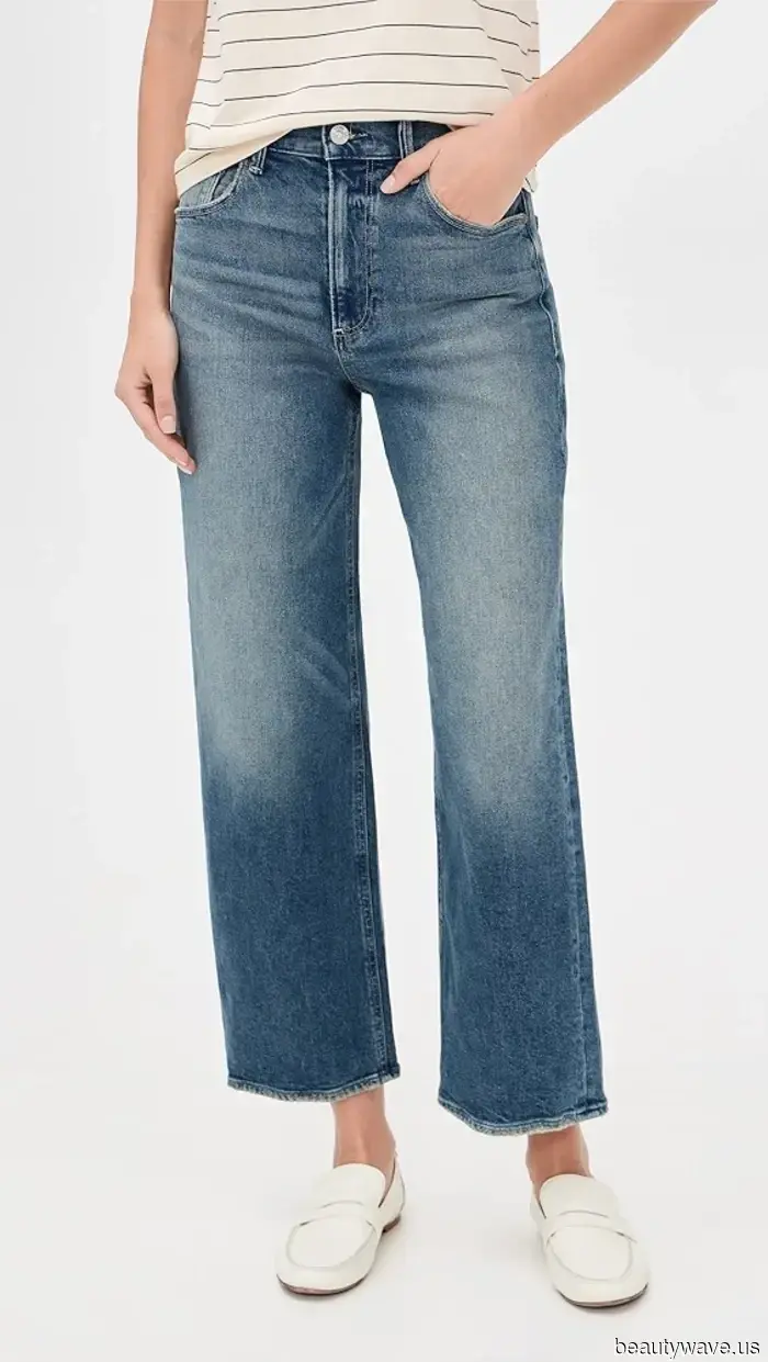 Breaking News: The Denim Wash That Will Rule Every Stylish Look This Fall