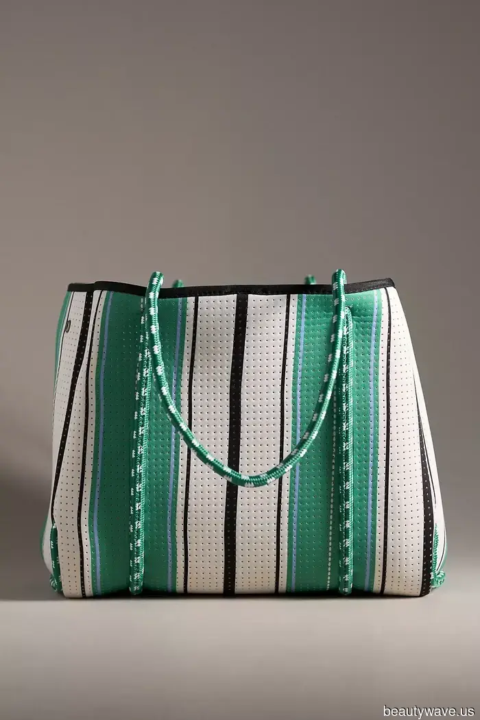 Le envié a mi tía estas bolsas de Anthropologie en oferta para llevar hasta el final del verano.