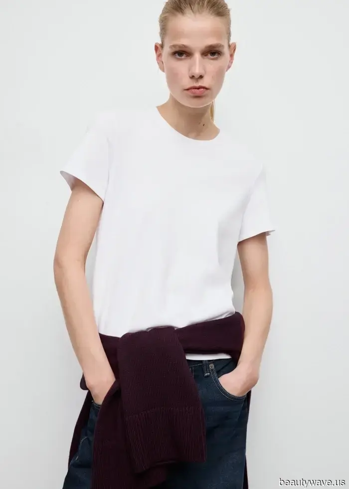 I'm a Classic Dresser Who's an Expert at Packing a Carry-On; Here's Everything I Brought for a Weekend Trip.