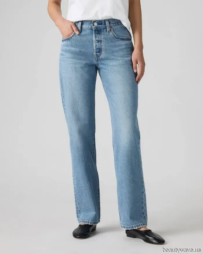 7 Conjuntos "Jeans y Top Bonito" Fáciles que la Gente de Moda Está Usando Repetidamente en Este Momento