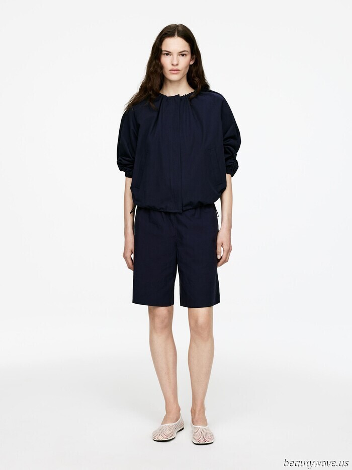 Forget About White T-Shirts—Currently, All My Most Stylish Outfits Include a Beautiful Blouse Instead.