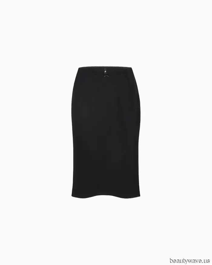 Here's a Sneak Peek at What Everyone Will Pair with This Summer's Hottest Skirt Trend for Fall.