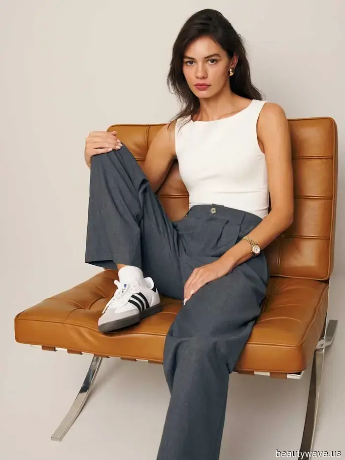 Scrivo di moda e ho trovato i basi più chic in saldo per la Cyber Week da Reformation, Gap e Madewell.