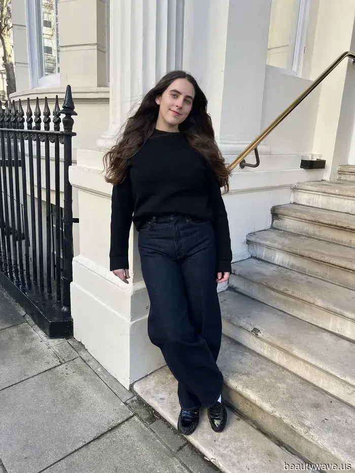 I Recently Tested the Jeans That Kendall, Hailey, and Bella All Rave About—Here Are My Genuine Impressions.