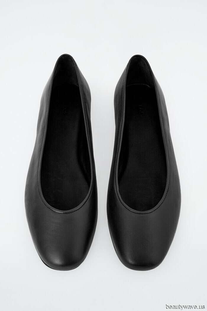 Sono un Fashion Editor della Gen Z, e tutti quelli che seguo su Instagram stanno improvvisamente indossando questi jeans e scarpe basse di nicchia...