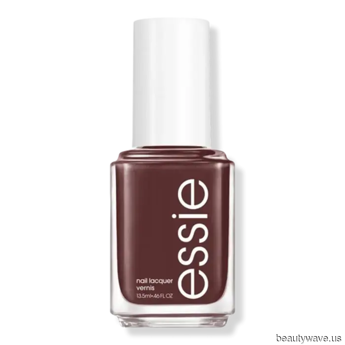 Moody, Sweet, and Luxurious-Looking—Rum Raisin Nails Are Set to Be Popular This Fall