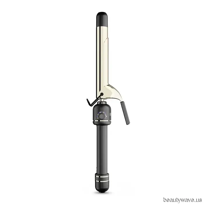 Dalle labbra macchiate di vino ai tocchi di lamé: 10 tendenze di bellezza per le festività che le persone del mondo della moda stanno salvando da mesi