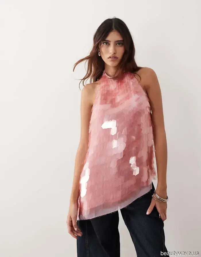 Spiacente, Minimalisti&mdash;Ogni Ragazza Cool Sta Indossando Questi 6 Mini Trend Massimalisti Questa Estate
