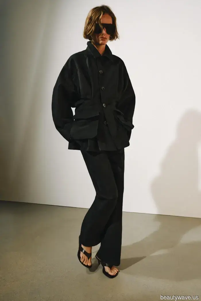 Breaking News—Fashion Enthusiasts Are Abandoning Windbreakers for This More Stylish Jacket Trend This Fall