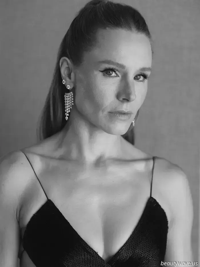Kristen Bell giura che il suo personaggio, quello che nessuno vuole, è più fico di lei.