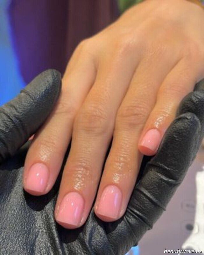 Ich habe jeden großen Nageltrend des vergangenen Jahres genannt — Blancmangenägel werden diesen Frühling dominieren