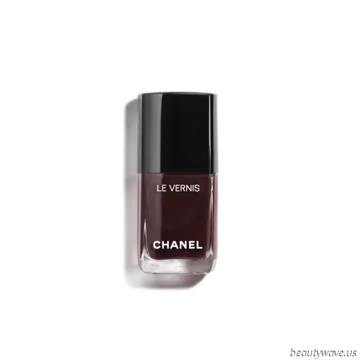 Sorry, French Tips — Die Modewelt trägt diese Anti-Trend-Pedikürefarbe 365 Tage im Jahr