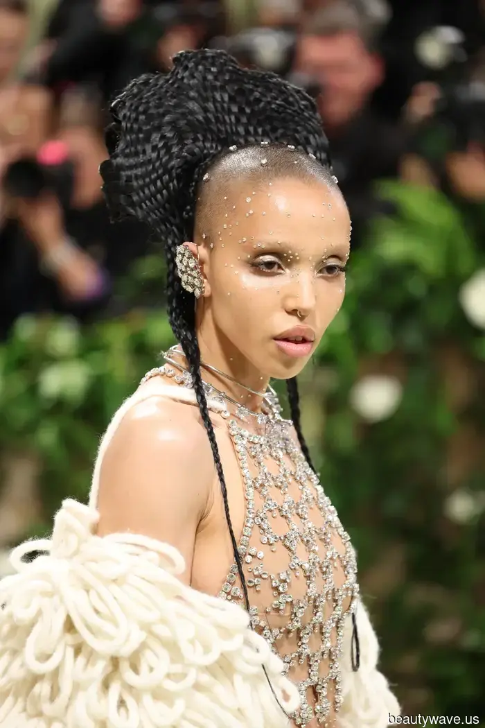 Dal 1981 al 2025, questi look di bellezza del Met Gala sono i migliori di sempre.