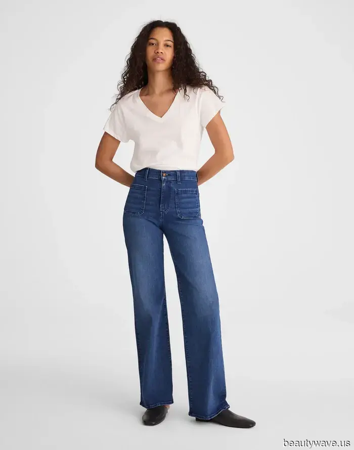 Not Skinny Jeans—Fashion Enthusiasts in Their 40s Are Embracing This Retro Denim Style Paired with Ballet Flats.